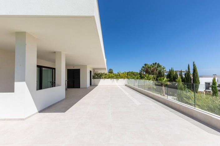 Image No.12-3 Bed Apartment for sale