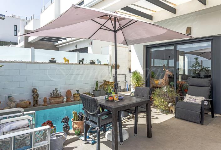 Image No.2-3 Bed Semi-Detached for sale