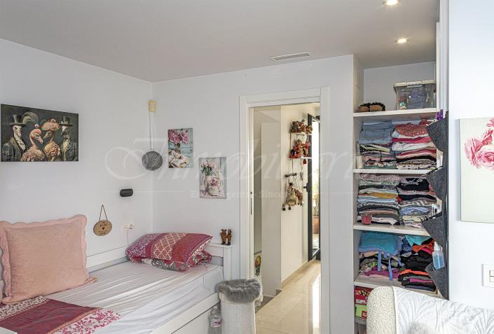 Image No.24-3 Bed Semi-Detached for sale