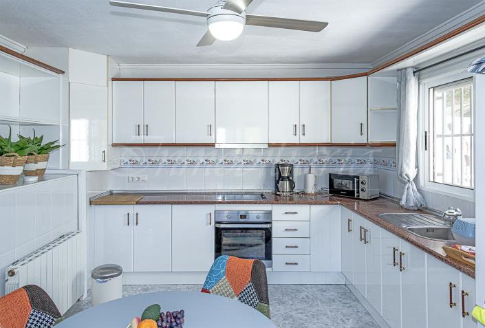 Image No.48-4 Bed Villa / Detached for sale