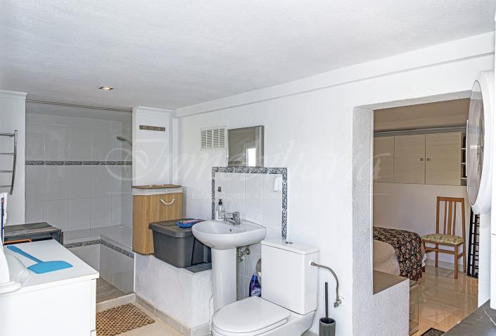 Image No.51-4 Bed Villa / Detached for sale