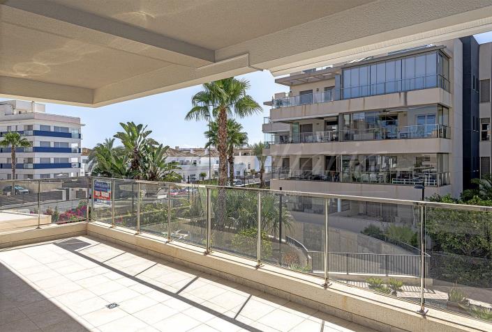 Image No.12-3 Bed Apartment for sale