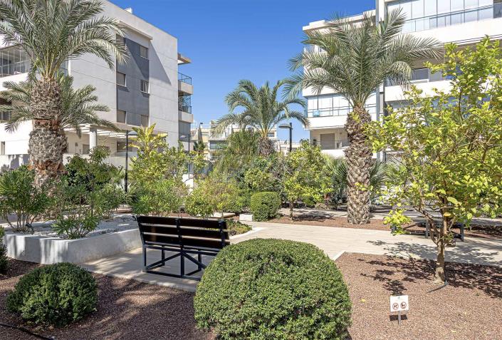 Image No.26-3 Bed Apartment for sale