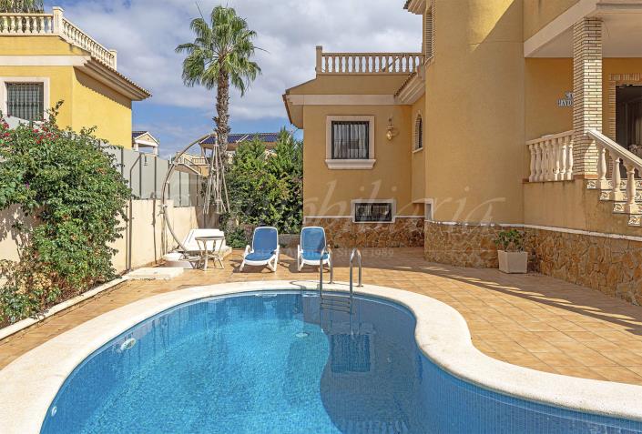 Image No.3-Villa / Détaché de 3 chambres à vendre à Orihuela Costa