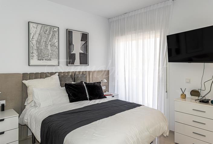 Image No.33-3 Bed Semi-Detached for sale