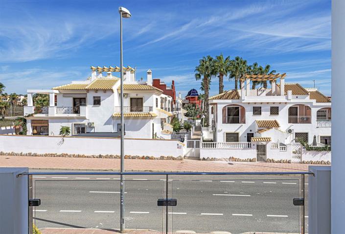 Image No.34-3 Bed Semi-Detached for sale