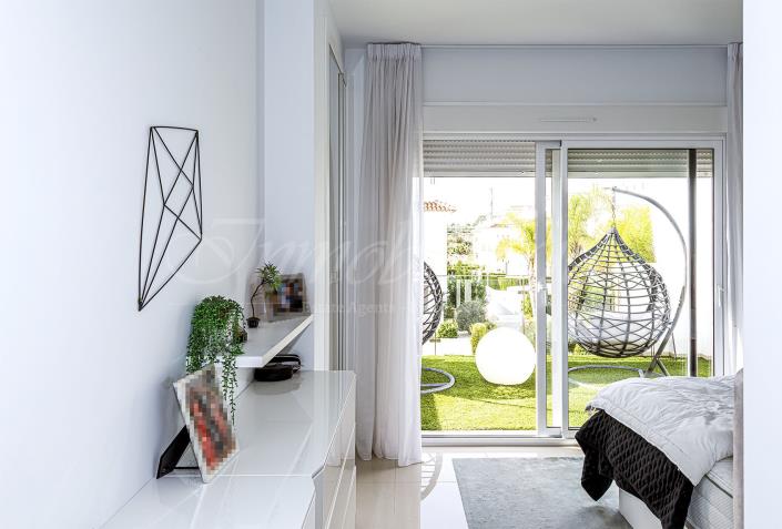 Image No.37-3 Bed Semi-Detached for sale