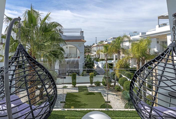 Image No.40-3 Bed Semi-Detached for sale