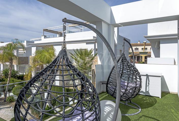 Image No.41-3 Bed Semi-Detached for sale