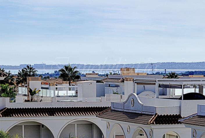 Image No.48-3 Bed Semi-Detached for sale