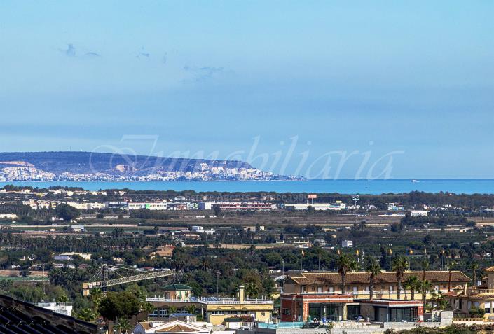 Image No.56-4 Bed Villa / Detached for sale