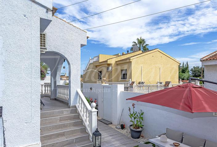 Image No.7-2 Bed Villa / Detached for sale