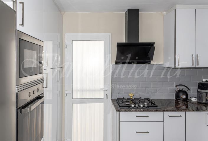 Image No.12-2 Bed Villa / Detached for sale