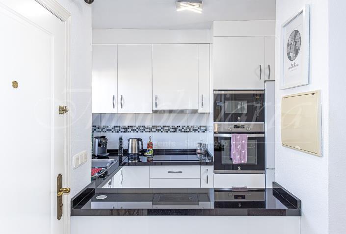 Image No.12-3 Bed Semi-Detached for sale