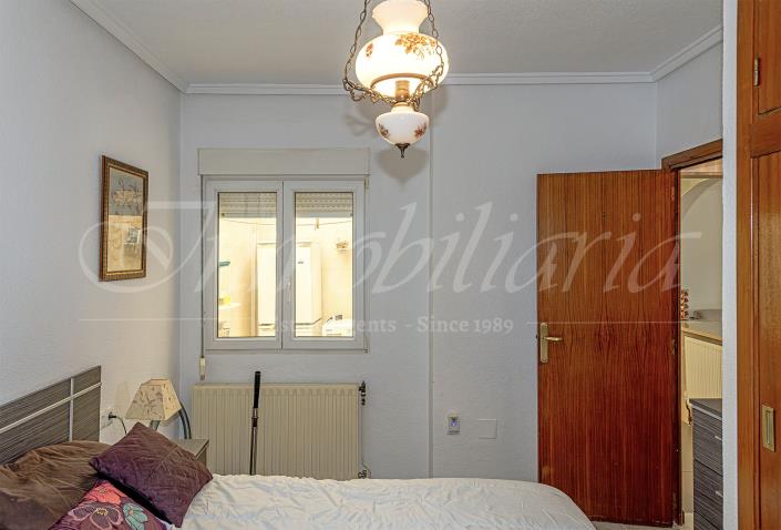 Image No.26-2 Bed Bungalow for sale