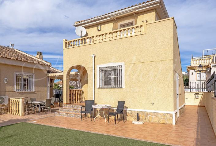 Image No.5-5 Bed Villa / Detached for sale