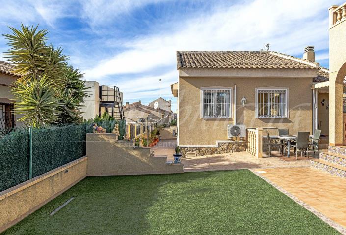 Image No.7-5 Bed Villa / Detached for sale