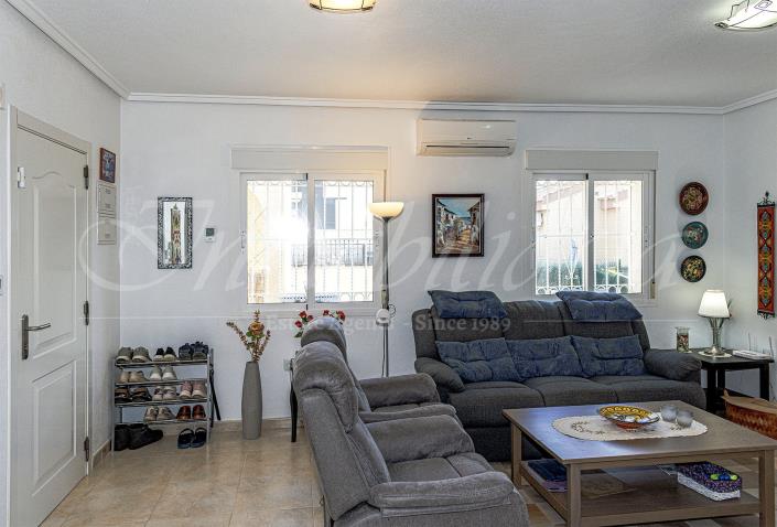 Image No.17-5 Bed Villa / Detached for sale