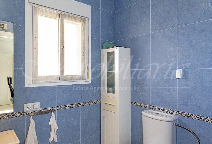 Image No.24-5 Bed Villa / Detached for sale