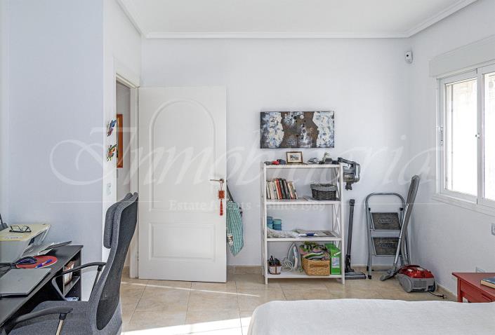 Image No.26-5 Bed Villa / Detached for sale