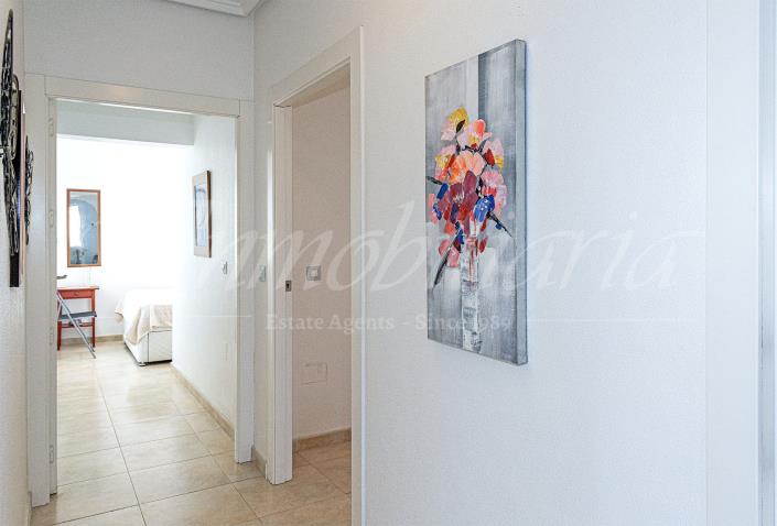 Image No.28-5 Bed Villa / Detached for sale