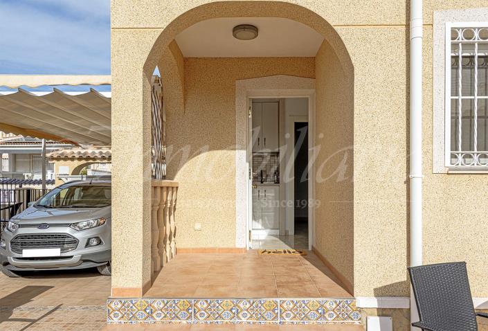 Image No.36-5 Bed Villa / Detached for sale