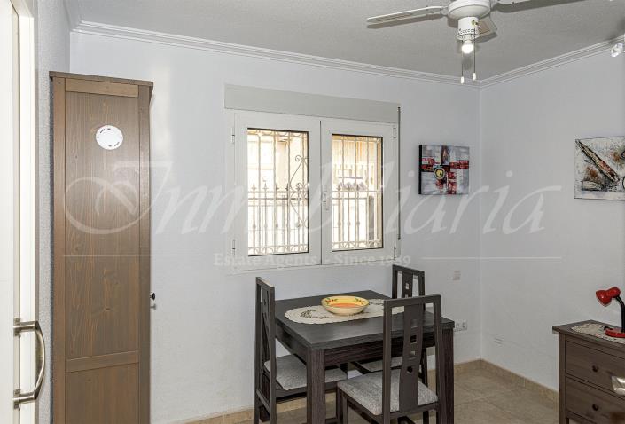 Image No.40-5 Bed Villa / Detached for sale