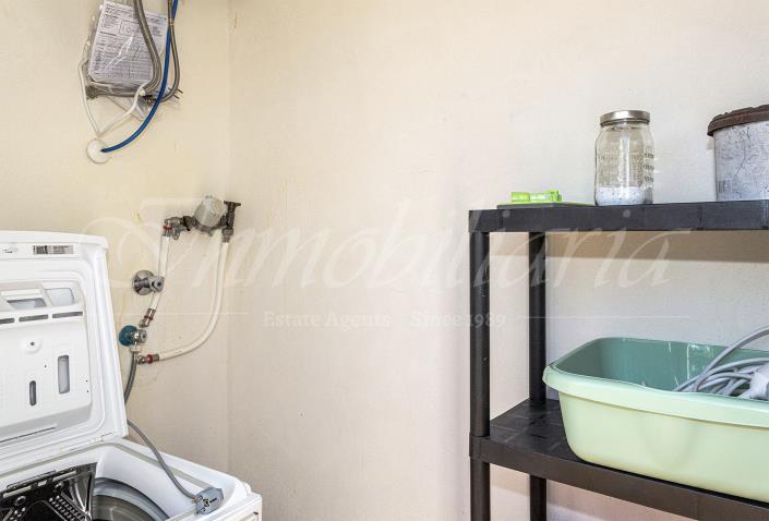 Image No.48-5 Bed Villa / Detached for sale