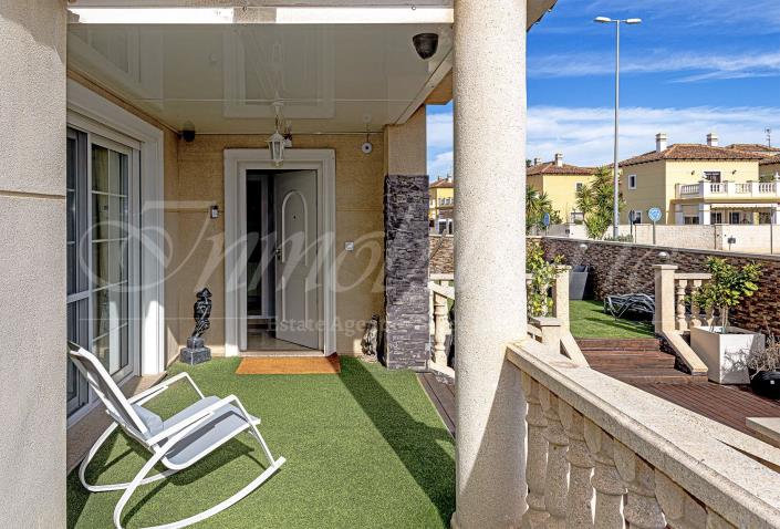 Image No.12-3 Bed Villa / Detached for sale