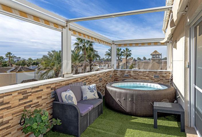 Image No.45-3 Bed Villa / Detached for sale