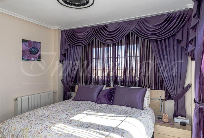 Image No.47-3 Bed Villa / Detached for sale