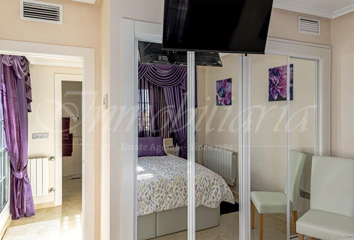 Image No.48-3 Bed Villa / Detached for sale