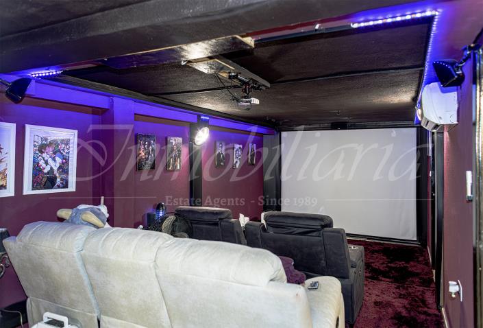 Image No.53-3 Bed Villa / Detached for sale