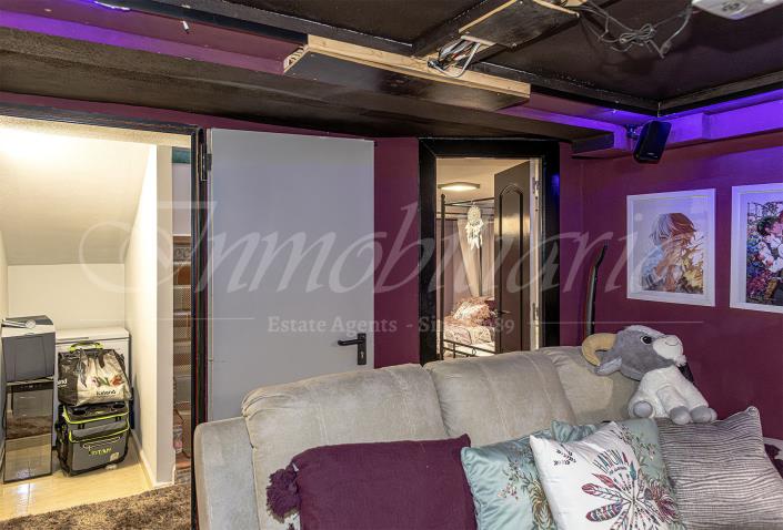 Image No.54-3 Bed Villa / Detached for sale