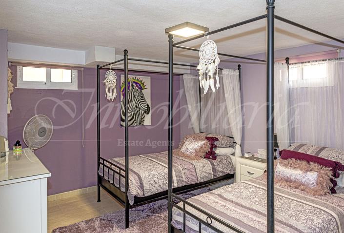 Image No.55-3 Bed Villa / Detached for sale