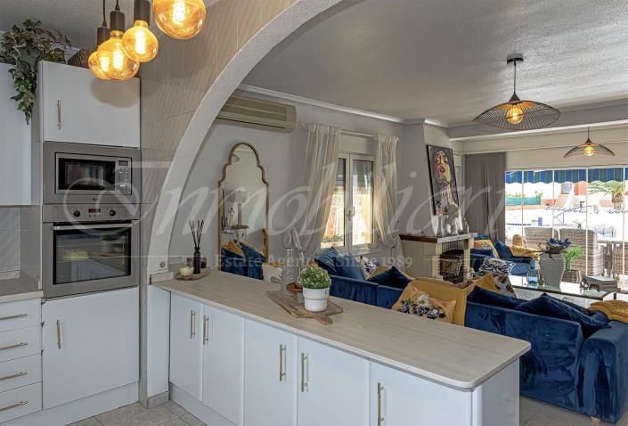 Image No.9-4 Bed Villa / Detached for sale