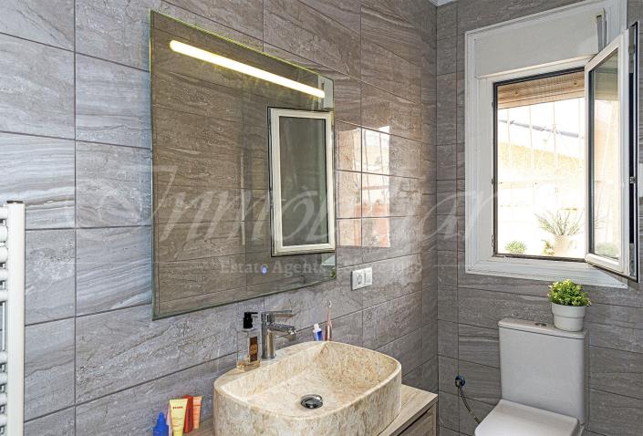 Image No.17-4 Bed Villa / Detached for sale