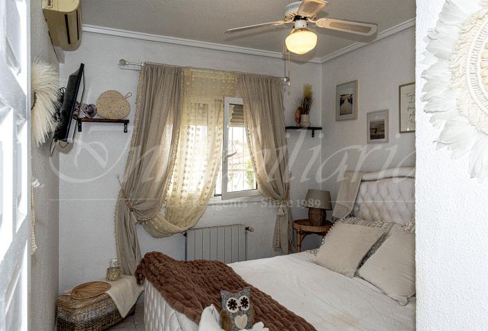 Image No.20-4 Bed Villa / Detached for sale