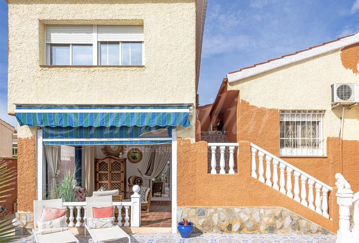 Image No.21-4 Bed Villa / Detached for sale