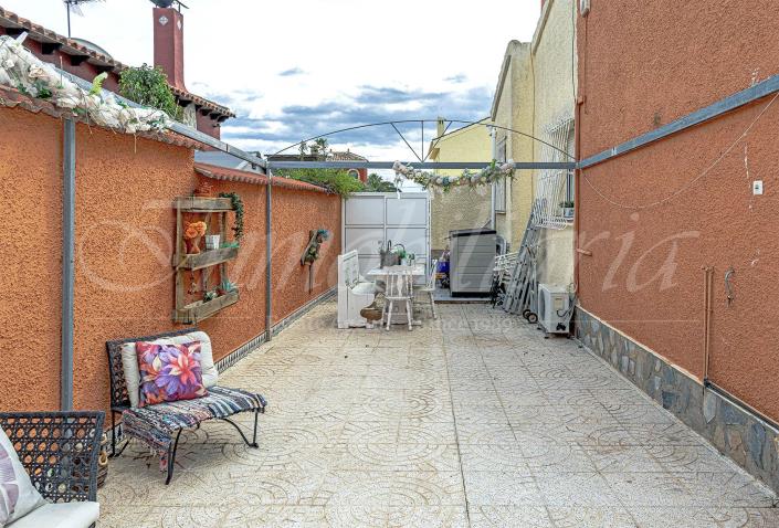 Image No.44-4 Bed Villa / Detached for sale