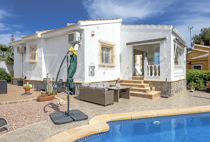 Image No.5-3 Bed Villa / Detached for sale