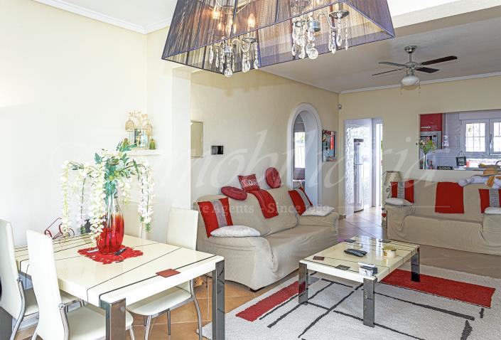 Image No.11-3 Bed Villa / Detached for sale