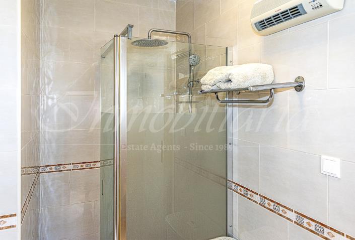 Image No.21-3 Bed Villa / Detached for sale