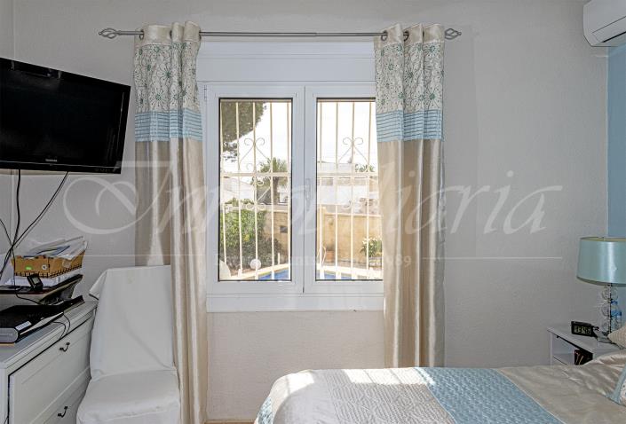 Image No.26-3 Bed Villa / Detached for sale