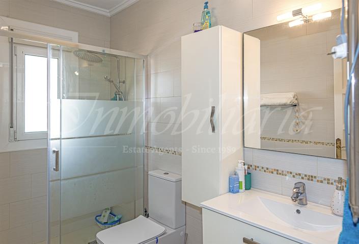 Image No.28-3 Bed Villa / Detached for sale