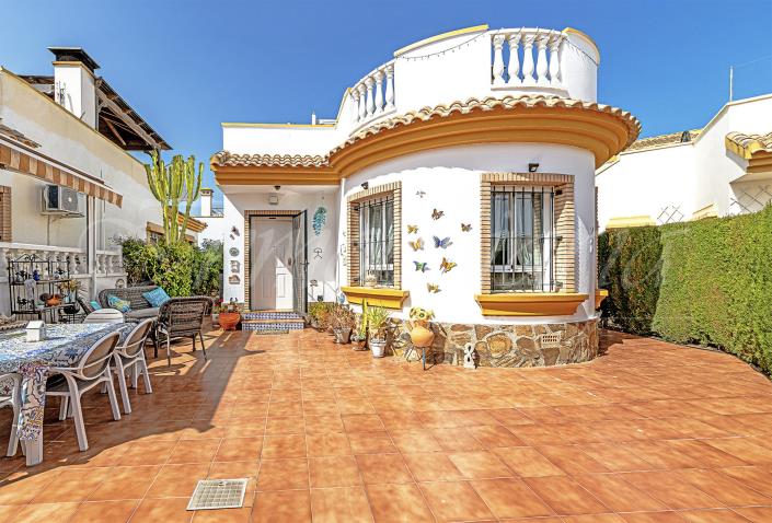 Image No.4-2 Bed Villa / Detached for sale