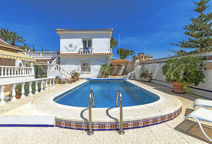 Image No.6-3 Bed Villa / Detached for sale