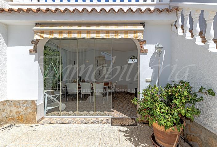 Image No.8-3 Bed Villa / Detached for sale