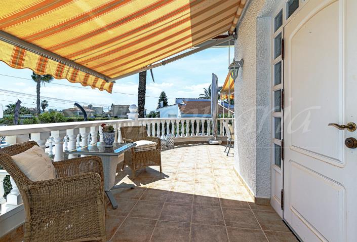 Image No.12-3 Bed Villa / Detached for sale