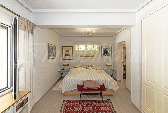 Image No.26-3 Bed Villa / Detached for sale